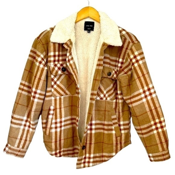 Tan Plaid Shacket with Sherpa Lining and Collar Size Medium - Picture 3 of 7